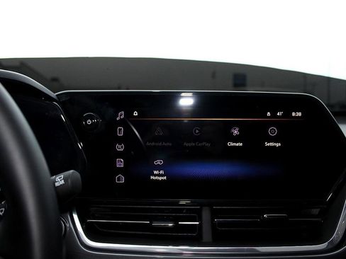 Used 2024 Chevrolet Trax ACTIV w/ Sunroof Package image 14