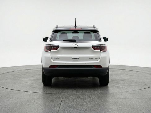Used 2025 Jeep Compass Limited AWD/4WD image 7