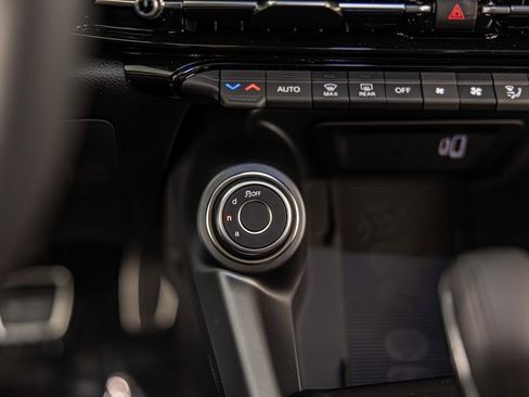 New 2025 Alfa Romeo Tonale w/ Premium Package image 28