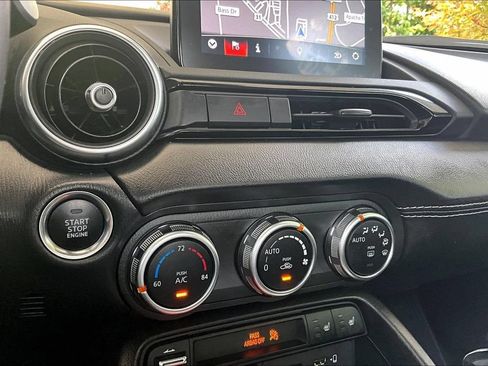 Used 2023 MAZDA MX-5 Miata Grand Touring RWD image 13