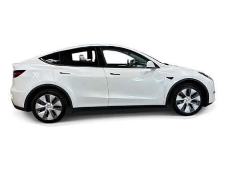 Certified 2023 Tesla Model Y Long Range AWD/4WD image 7