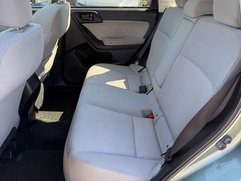 Used 2015 Subaru Forester 2.5i Premium w/ All-Weather Package image 10
