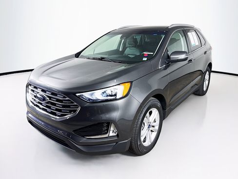 Used 2019 Ford Edge SEL w/ Equipment Group 201A image 4