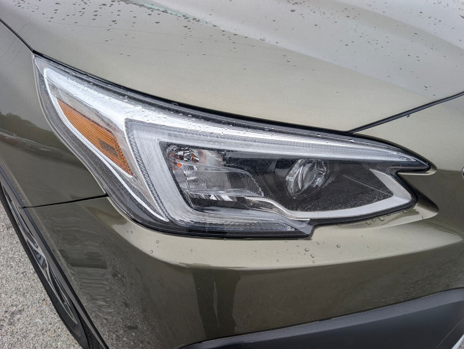 Used 2020 Subaru Outback Touring AWD/4WD image 7