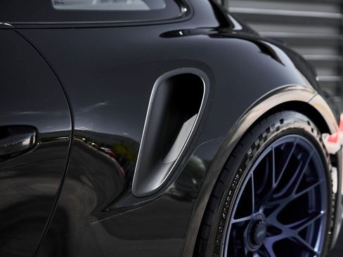 Used 2024 Porsche 911 GT3 RS RWD image 11