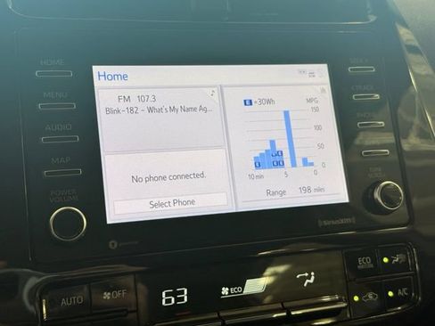 Used 2022 Toyota Prius XLE FWD image 13