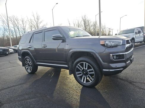 Used 2014 Toyota 4Runner 4WD image 5