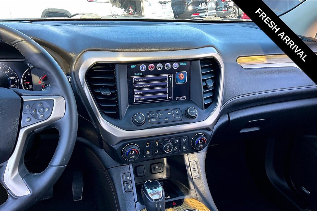 Used 2018 GMC Acadia Denali w/ Technology Package AWD/4WD image 13