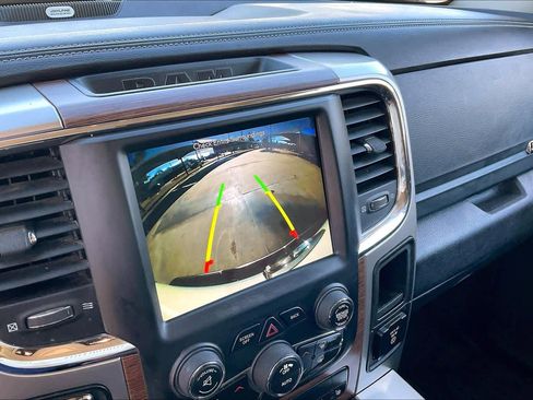 Used 2018 RAM 1500 Laramie w/ Convenience Group image 25