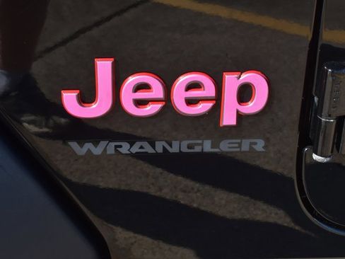 Used 2020 Jeep Wrangler Rubicon AWD/4WD image 12