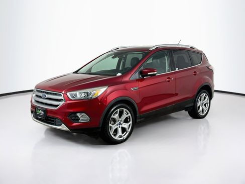 Used 2017 Ford Escape Titanium FWD image 3
