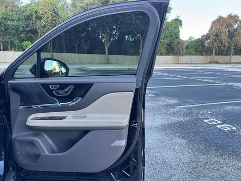 Used 2021 Lincoln Corsair AWD w/ Rear Removable Package Tray image 30