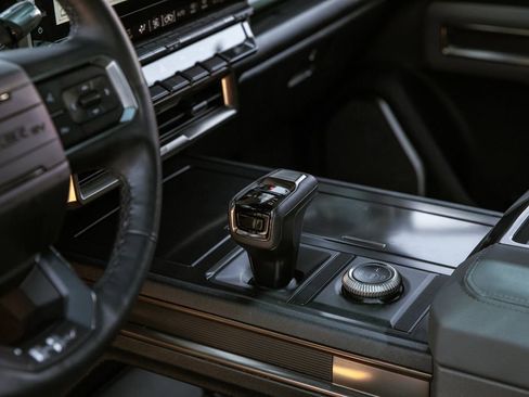 Used 2024 GMC Hummer EV 3X image 14