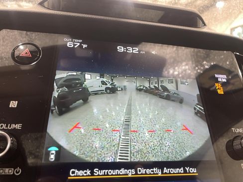 Used 2025 Subaru Legacy Touring XT AWD/4WD image 12