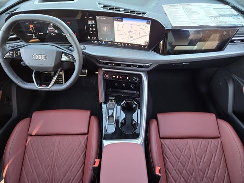 New 2025 Audi SQ5 Prestige image 27