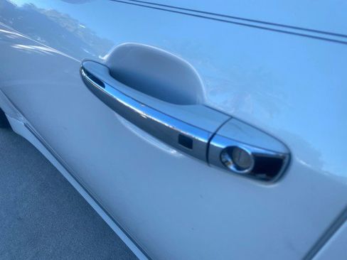 Used 2012 Hyundai Genesis 4.6 image 40