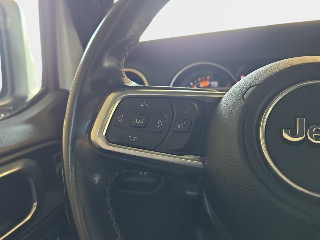 Used 2021 Jeep Wrangler Unlimited Sahara AWD/4WD image 18