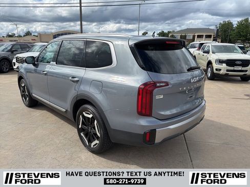 Used 2025 Kia Telluride S AWD/4WD image 9