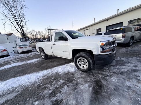 Used 2017 Chevrolet Silverado 1500 W/T w/ Trailering Package image 7