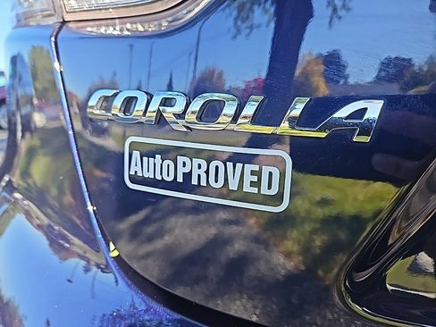 Used 2022 Toyota Corolla LE image 13