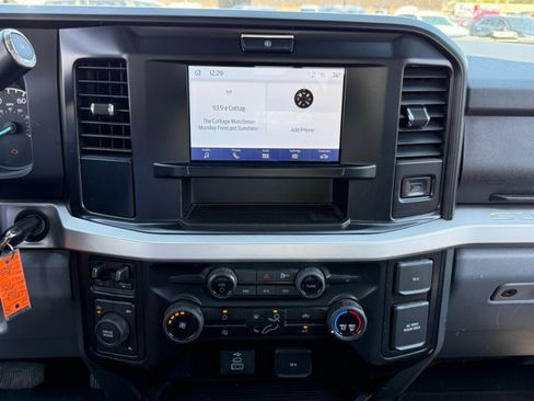 Used 2025 Ford F350 XLT AWD/4WD image 24