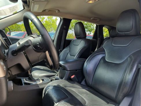 Used 2016 Jeep Cherokee High Altitude image 23
