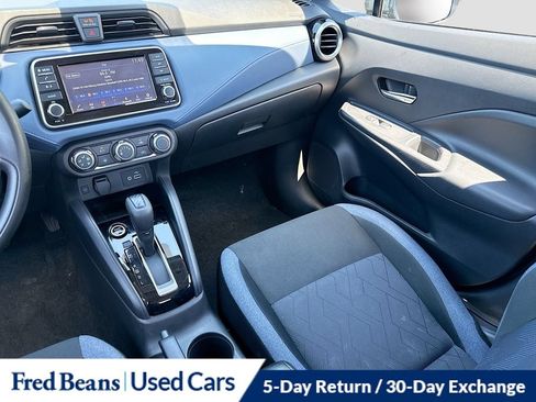 Used 2024 Nissan Versa SV FWD image 27