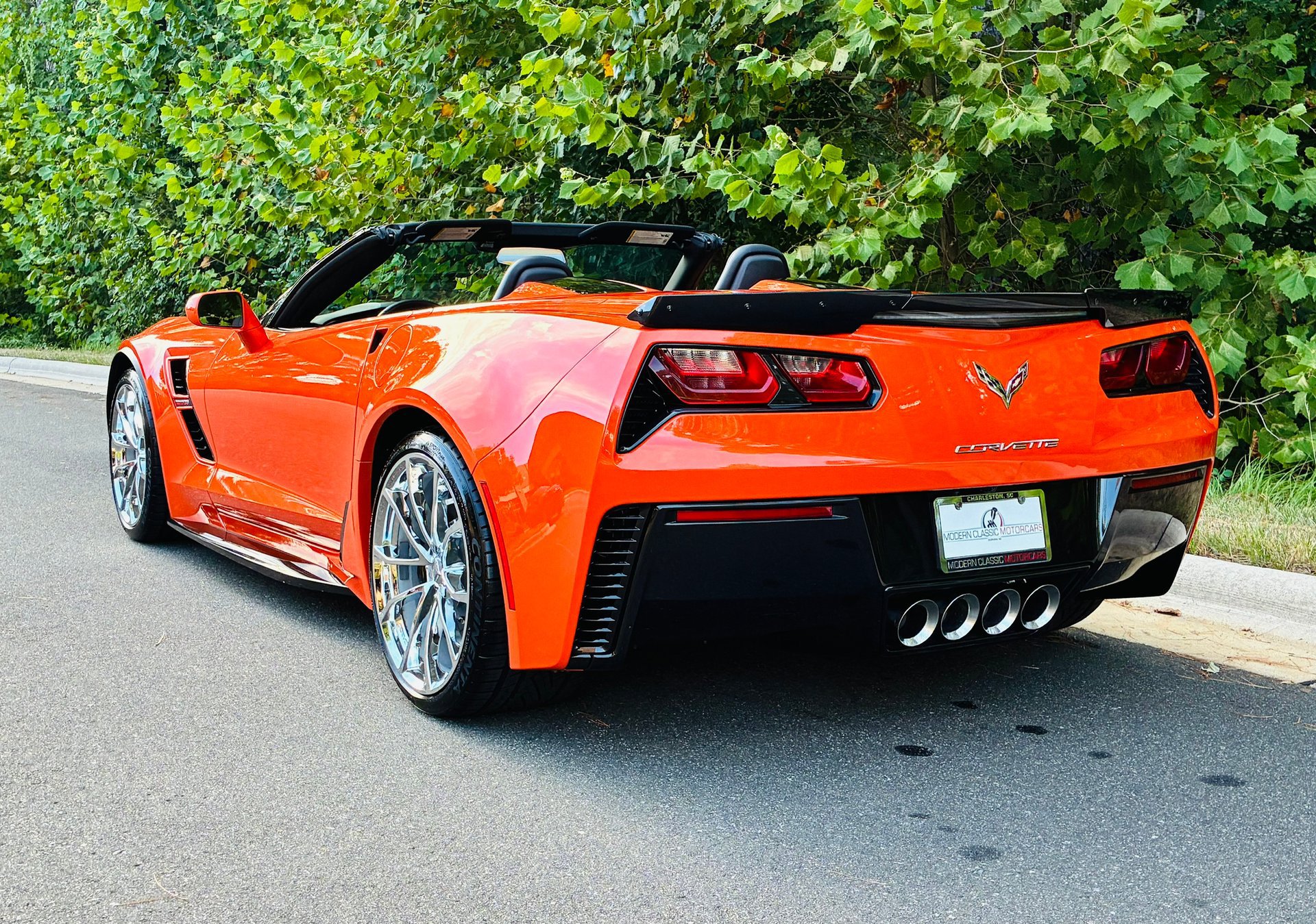 Used 2019 Chevrolet Corvette Grand Sport RWD image 3