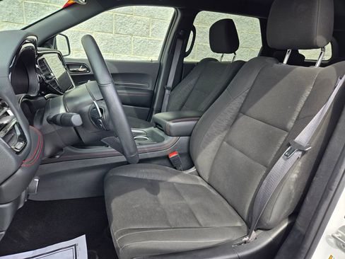 Used 2025 Dodge Durango GT AWD/4WD image 14