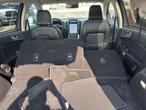 Used 2024 Ford Edge SEL image 29