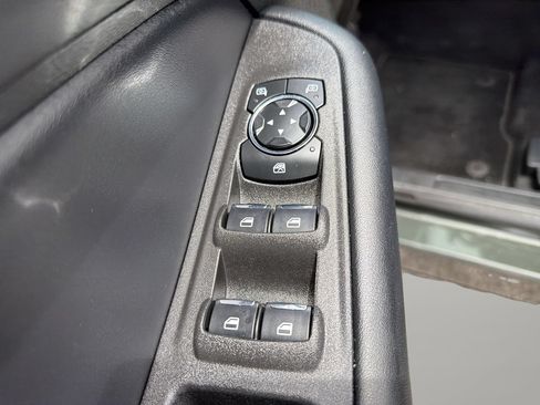 Used 2024 Ford Edge SE w/ Black Appearance Package AWD/4WD image 17