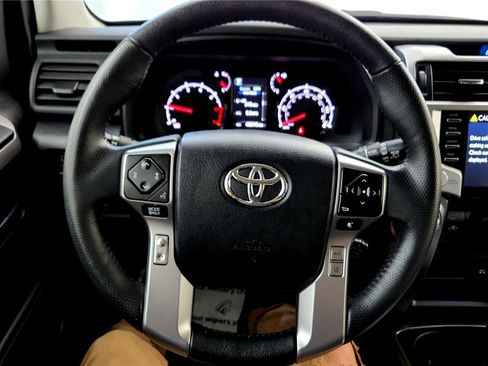 Used 2024 Toyota 4Runner SR5 image 18