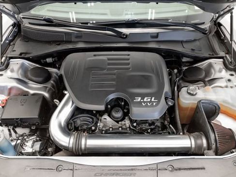 Used 2018 Dodge Charger GT AWD/4WD image 4