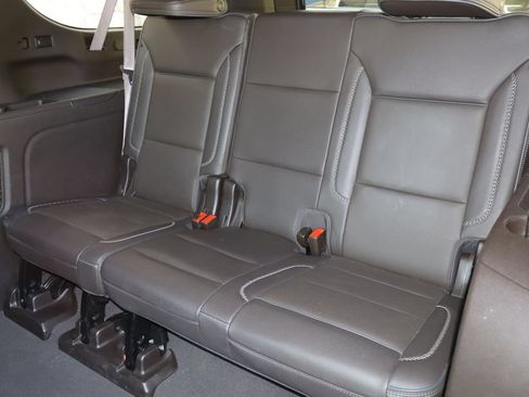 Used 2022 GMC Yukon XL Denali AWD/4WD image 7