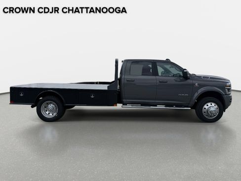 Used 2026 RAM 5500 4x4 Crew Cab w/ Laramie Trim Package image 6