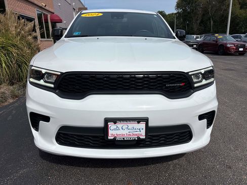 Used 2024 Dodge Durango GT image 2