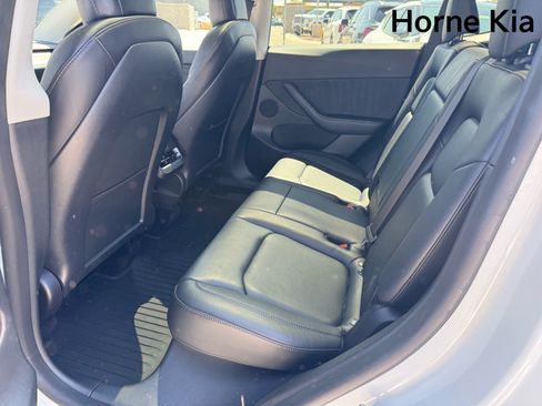 Used 2022 Tesla Model Y Performance AWD/4WD image 13