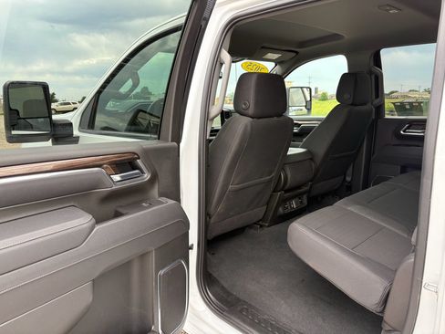 Used 2025 Chevrolet Silverado 2500 LT w/ Convenience Package AWD/4WD image 21