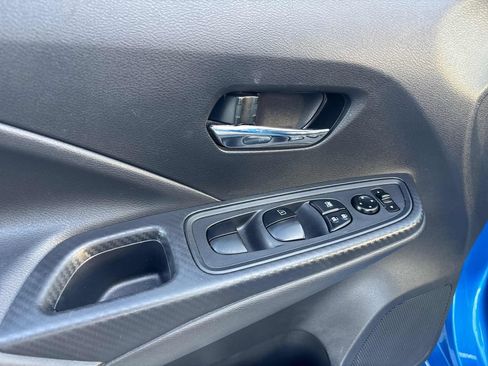 Used 2023 Nissan Versa SV FWD image 11