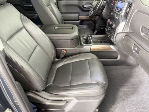 Used 2019 Chevrolet Silverado 1500 RST AWD/4WD image 11