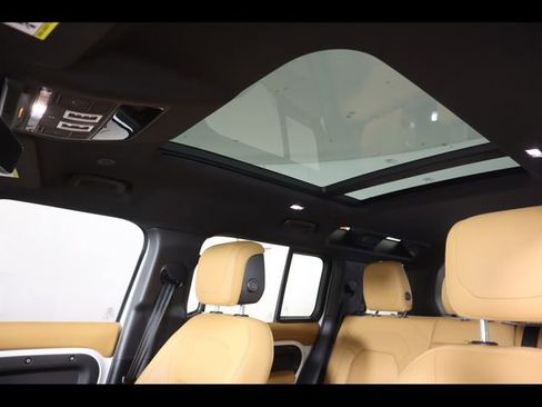 Used 2024 Land Rover Defender 110 S AWD/4WD image 28