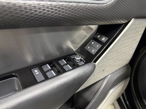 Used 2021 Land Rover Range Rover Velar R-Dynamic S AWD/4WD image 19