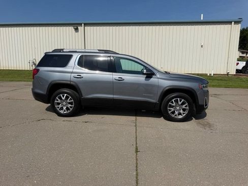 Used 2021 GMC Acadia SLT FWD image 2