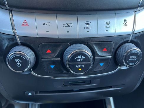 Used 2018 Dodge Journey GT image 35