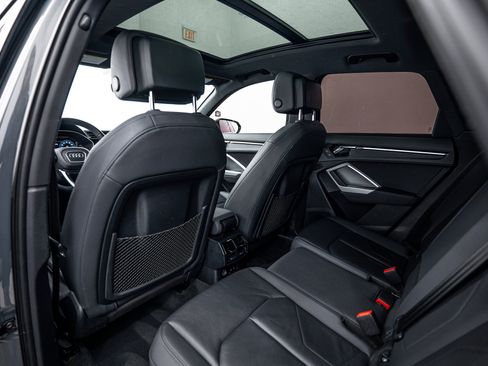 Used 2020 Audi Q3 2.0T Premium w/ Convenience Package image 15