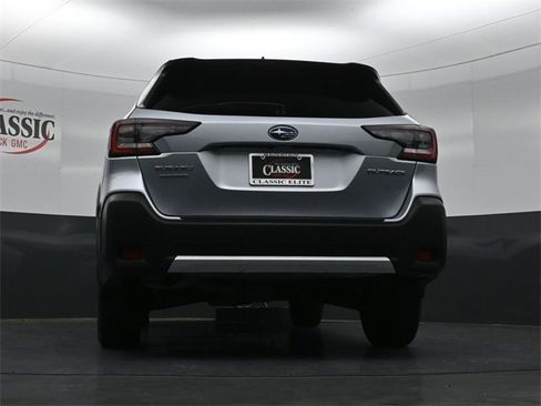 Used 2023 Subaru Outback Limited image 29