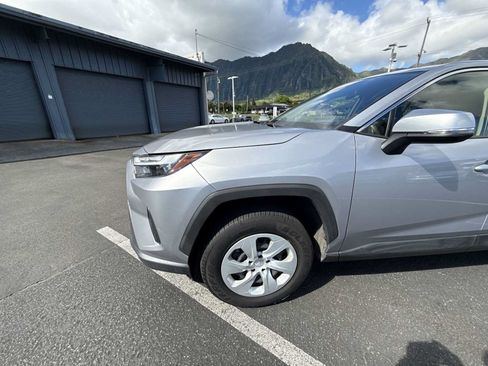 Used 2023 Toyota RAV4 LE FWD image 10