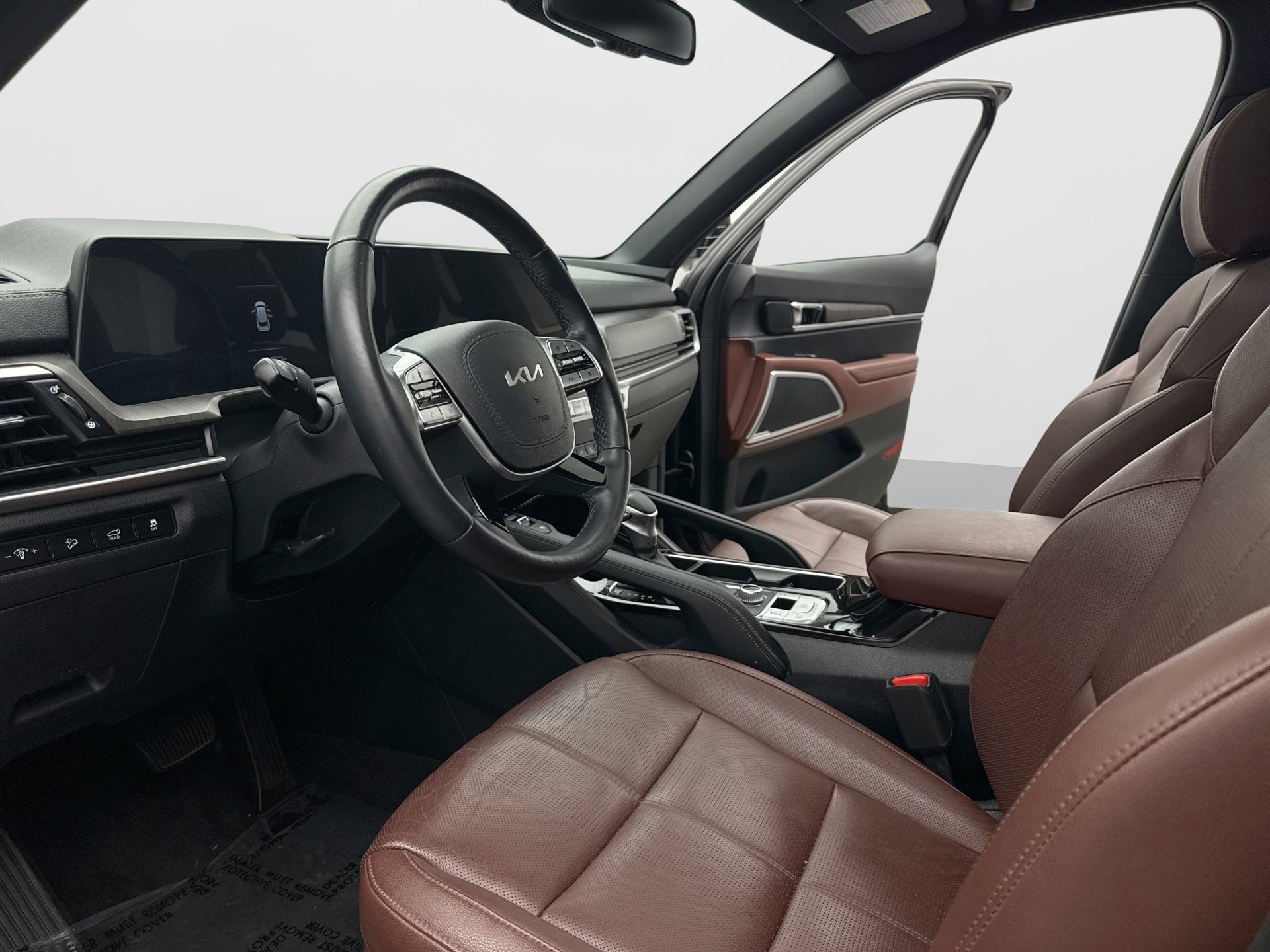 Used 2024 Kia Telluride EX w/ EX Captain's Chair Package AWD/4WD image 12