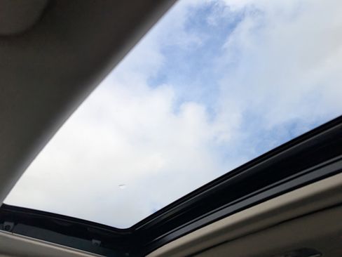 Used 2020 Honda HR-V Touring image 26