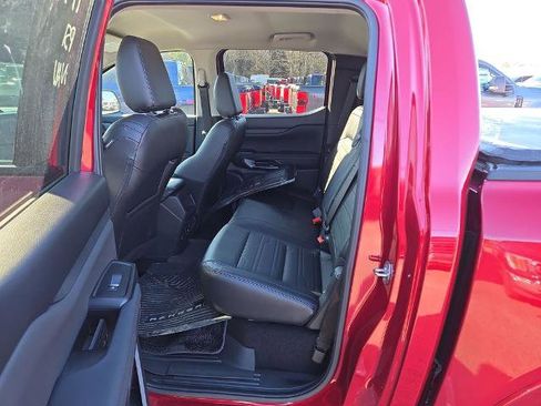 Certified 2025 Ford Ranger Lariat w/ FX4 Off-Road Package image 4